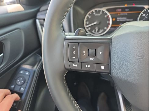 Used 2026 Nissan Rogue SV image 23