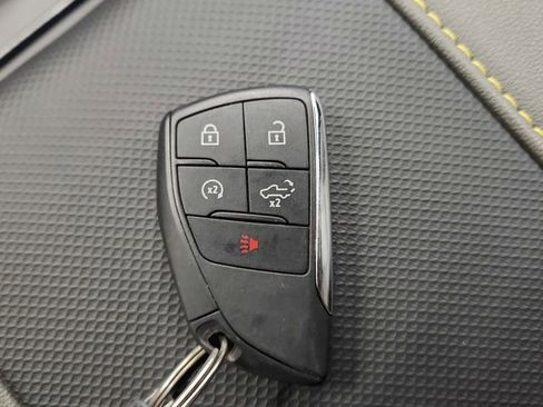 Used 2025 Chevrolet Silverado 2500 ZR2 w/ Technology Package image 29