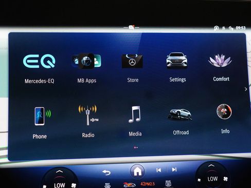 Used 2026 Mercedes-Benz EQS 550 4MATIC SUV image 25