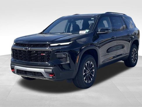 New 2026 Chevrolet Traverse Z71 w/ Enhanced Driving Package image 7