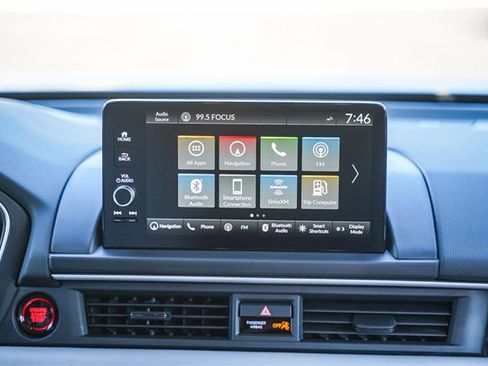 New 2025 Honda Pilot Touring image 19