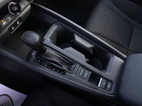 Used 2025 Honda Accord LX image 17