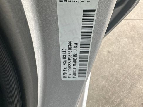 Used 2025 RAM 1500 Laramie image 30