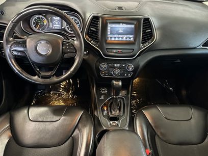 Used 2019 Jeep Cherokee Latitude Plus
