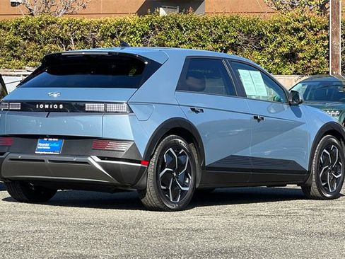 Certified 2024 Hyundai Ioniq 5 SE image 5