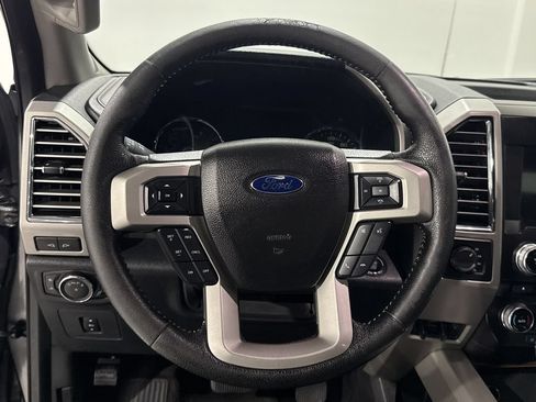Used 2016 Ford F150 Lariat w/ Equipment Group 502A Luxury AWD/4WD image 5