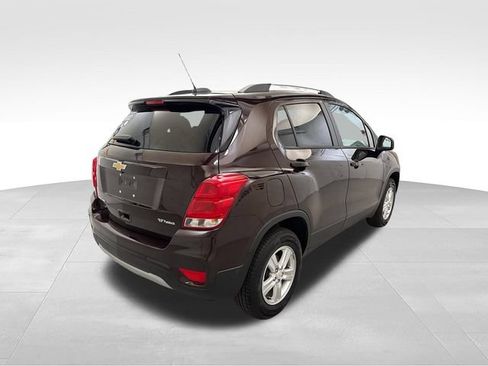 Used 2022 Chevrolet Trax LT w/ Driver Confidence Package AWD/4WD image 8