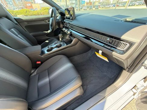 New 2026 Honda Civic Sport image 40