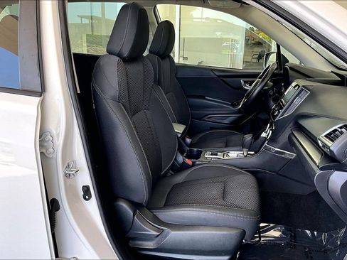 Used 2024 Subaru Forester Premium AWD/4WD image 29