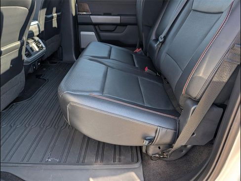 Used 2022 Ford F150 Lariat w/ Max Trailer Tow Package image 8