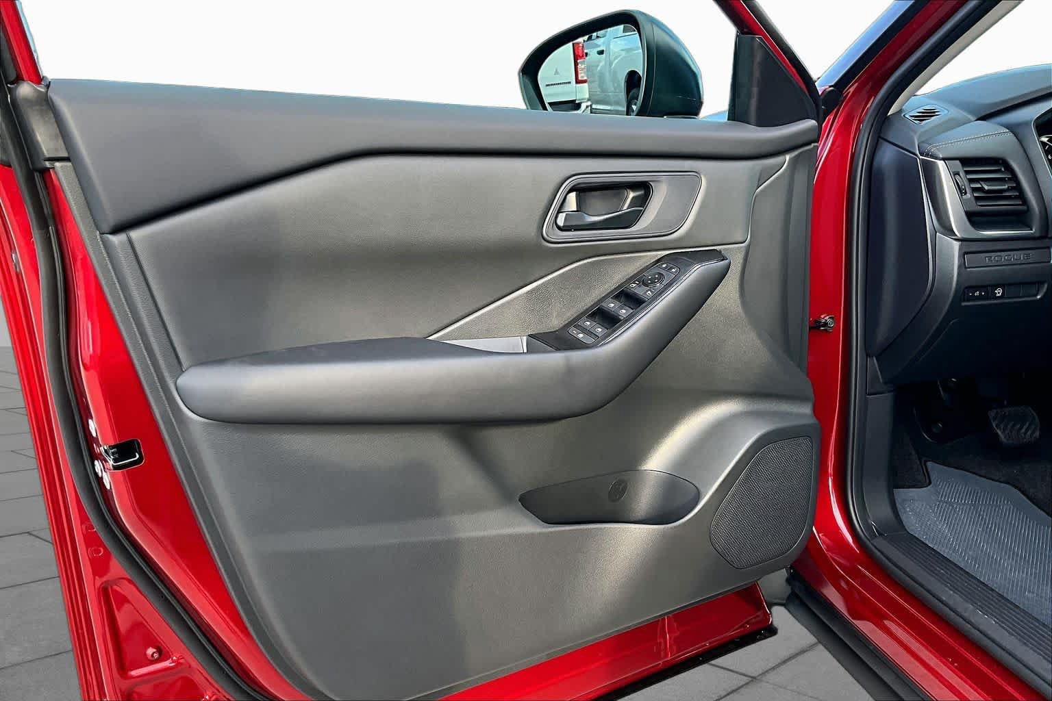 New 2027 Nissan Rogue S FWD image 10