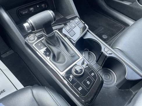 Used 2023 Kia Sportage EX image 14