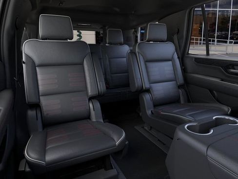 New 2026 GMC Yukon AT4 Ultimate AWD/4WD image 17