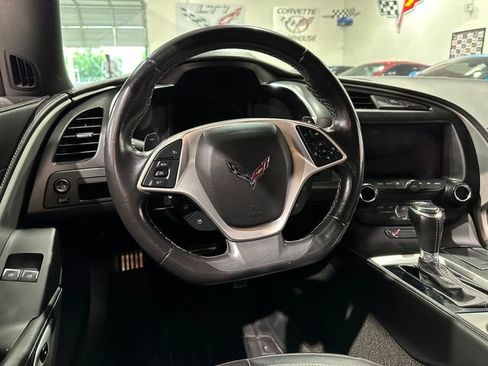 Used 2017 Chevrolet Corvette Stingray Coupe w/ 1LT RWD image 10