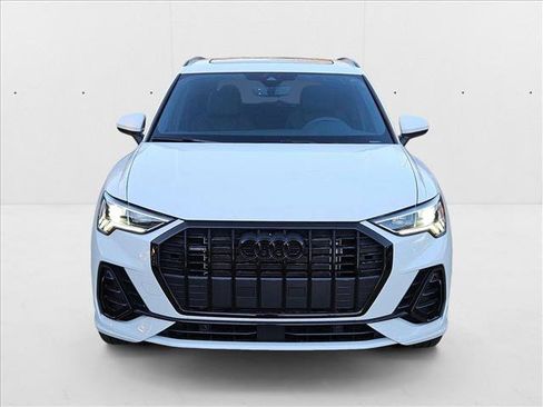 New 2025 Audi Q3 2.0T Premium w/ Convenience Package image 5