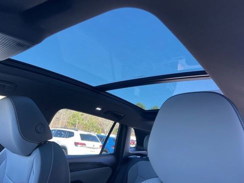 New 2026 Volkswagen Tiguan SE R-Line image 25