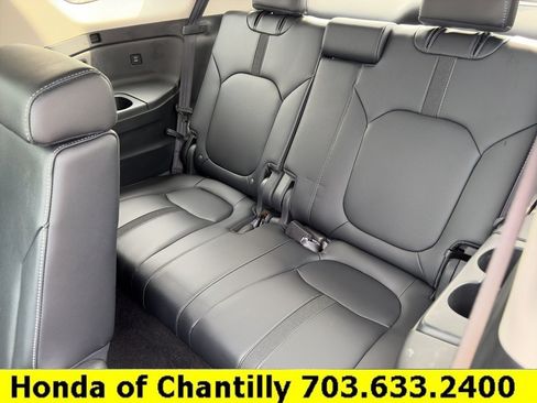Certified 2024 Honda Pilot Touring image 30