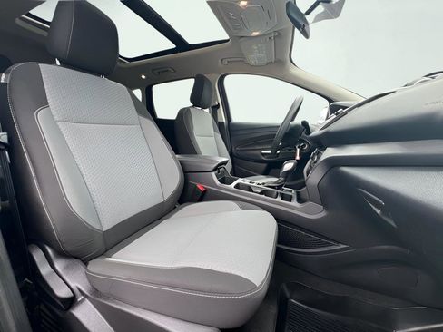 Used 2018 Ford Escape SE image 29