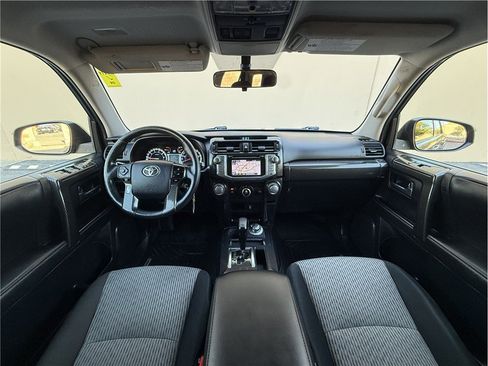 Used 2014 Toyota 4Runner SR5 AWD/4WD image 8