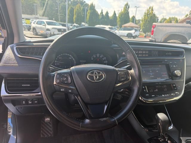 Used 2016 Toyota Avalon XLE Premium FWD image 18