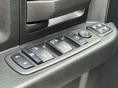 Used 2024 RAM 3500 Tradesman w/ Chrome Appearance Group AWD/4WD image 20