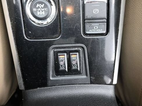 Used 2018 Mitsubishi Outlander GT AWD/4WD image 16