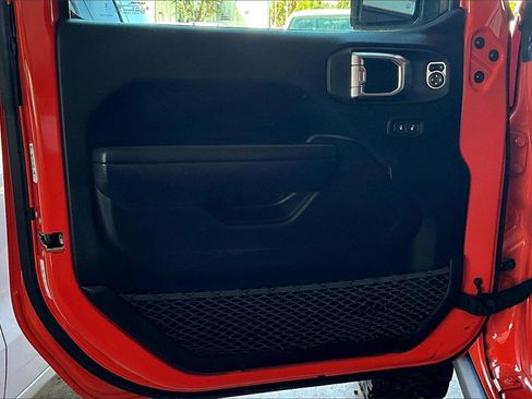 Used 2023 Jeep Wrangler Unlimited Rubicon 4xe image 2