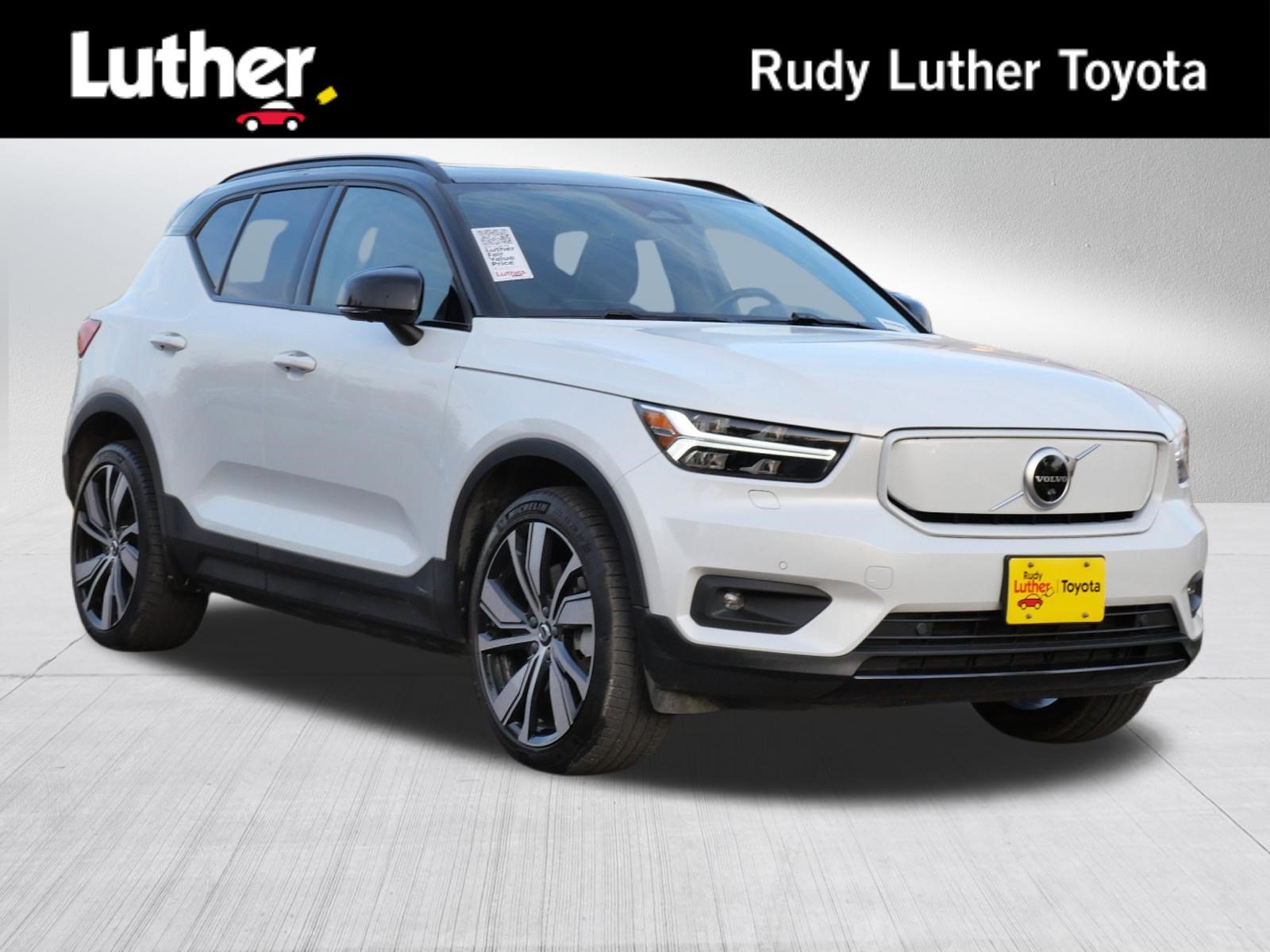 Used 2021 Volvo XC40 P8 Recharge AWD/4WD image 1