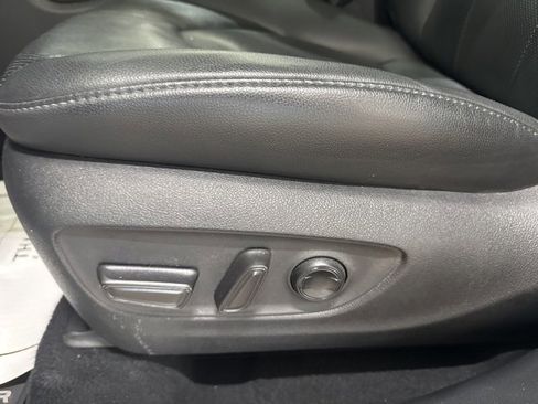 Used 2020 Toyota Highlander Limited image 26