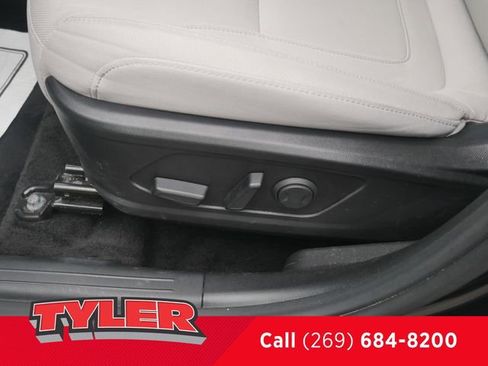 Used 2025 Hyundai Tucson SEL image 24
