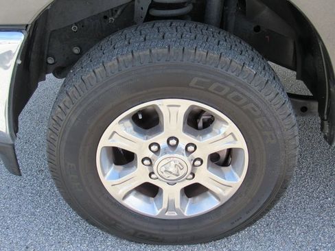 Used 2024 RAM 3500 Big Horn image 11