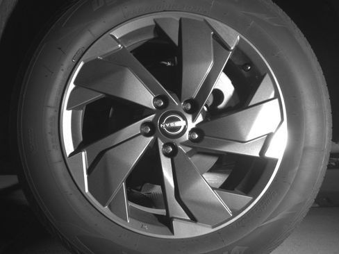 Used 2025 Nissan Rogue SV image 14