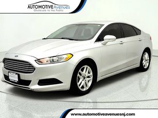 Used 2016 Ford Fusion SE FWD video 1
