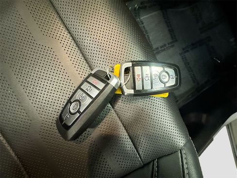 Used 2022 Ford Mustang Premium image 38