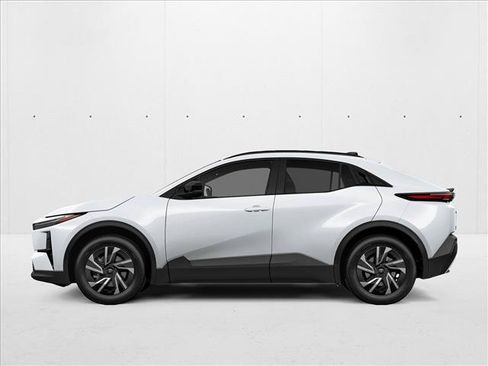 New 2026 Toyota C-HR AWD/4WD image 2