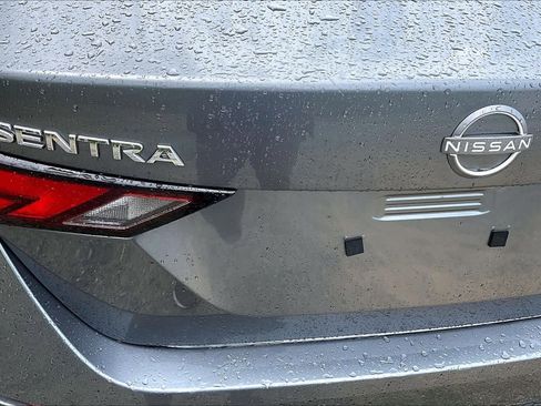 Used 2024 Nissan Sentra SV FWD image 31