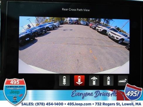 New 2026 Chrysler Pacifica Select image 34