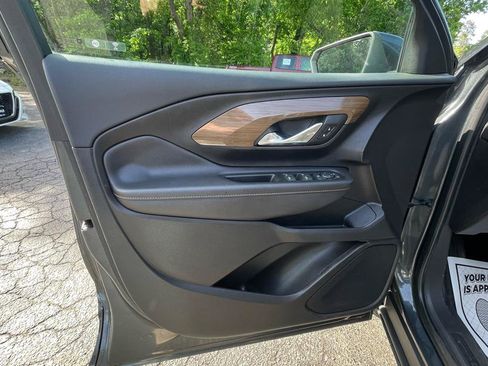 Used 2019 GMC Terrain SLE w/ Driver Convenience Package AWD/4WD image 14