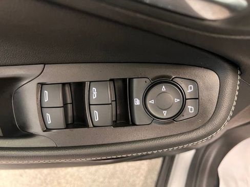 Used 2025 Buick Encore GX Preferred AWD/4WD image 16