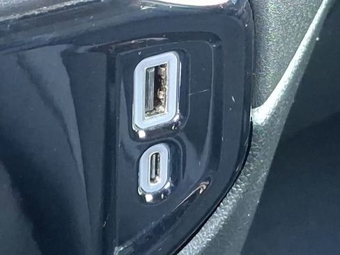 Used 2024 Chevrolet Silverado 2500 LT image 24