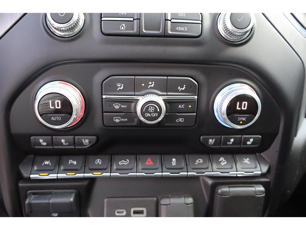 Used 2020 GMC Sierra 1500 Denali w/ Denali Ultimate Package AWD/4WD image 41