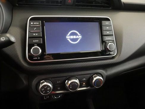 New 2025 Nissan Kicks Play S image 17