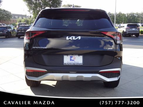 Used 2025 Kia Sportage EX AWD/4WD image 5