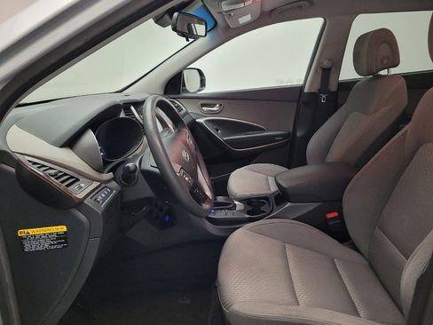 Used 2018 Hyundai Santa Fe SE FWD image 17