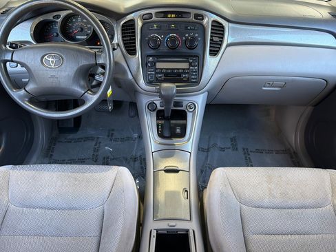 Used 2003 Toyota Highlander 4WD V6 image 17