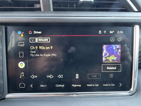 Used 2022 GMC Yukon XL Denali image 30