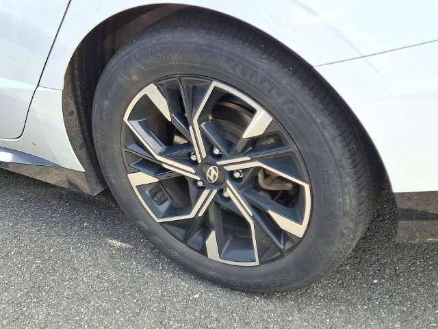 Used 2025 Hyundai Sonata SEL FWD image 9