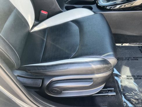 Used 2019 Kia Forte EX FWD image 18