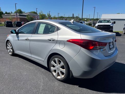 Used 2013 Hyundai Elantra Limited w/ Technology Pkg FWD image 8