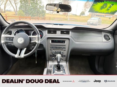 Used 2014 Ford Mustang Convertible RWD image 17